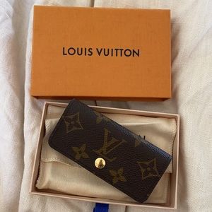 Louis Vuitton monogram 🔑 key holder